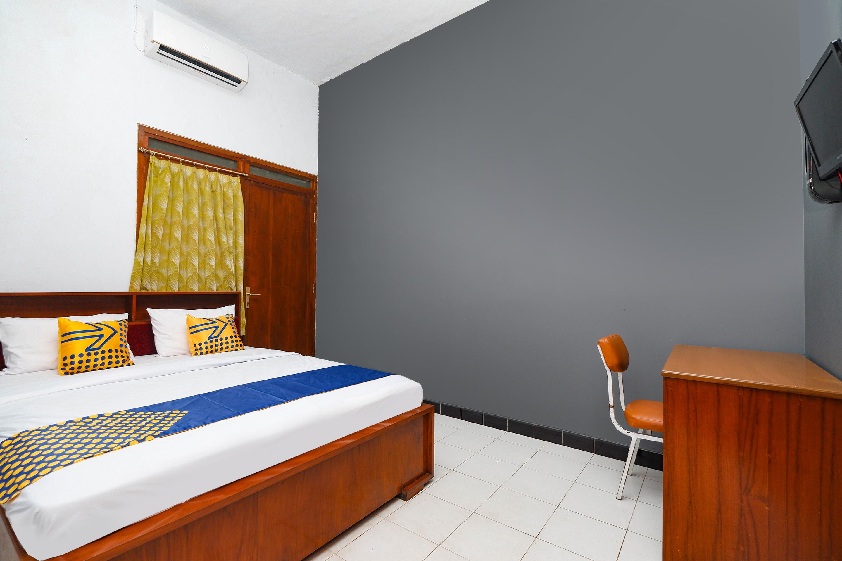 Oyo 2240 Simpang Tujuh Residence Kudus Exterior photo