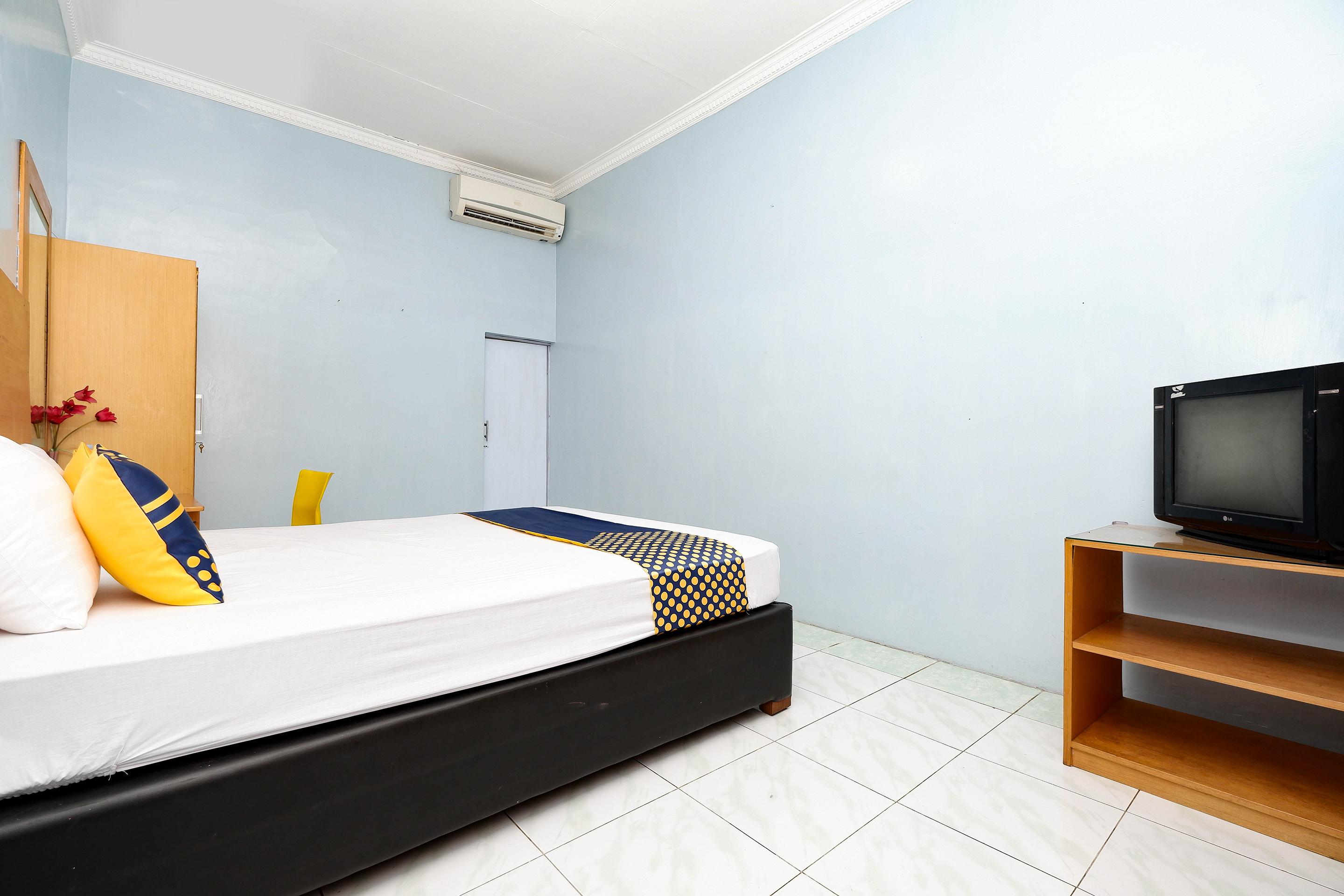 Oyo 2240 Simpang Tujuh Residence Kudus Exterior photo