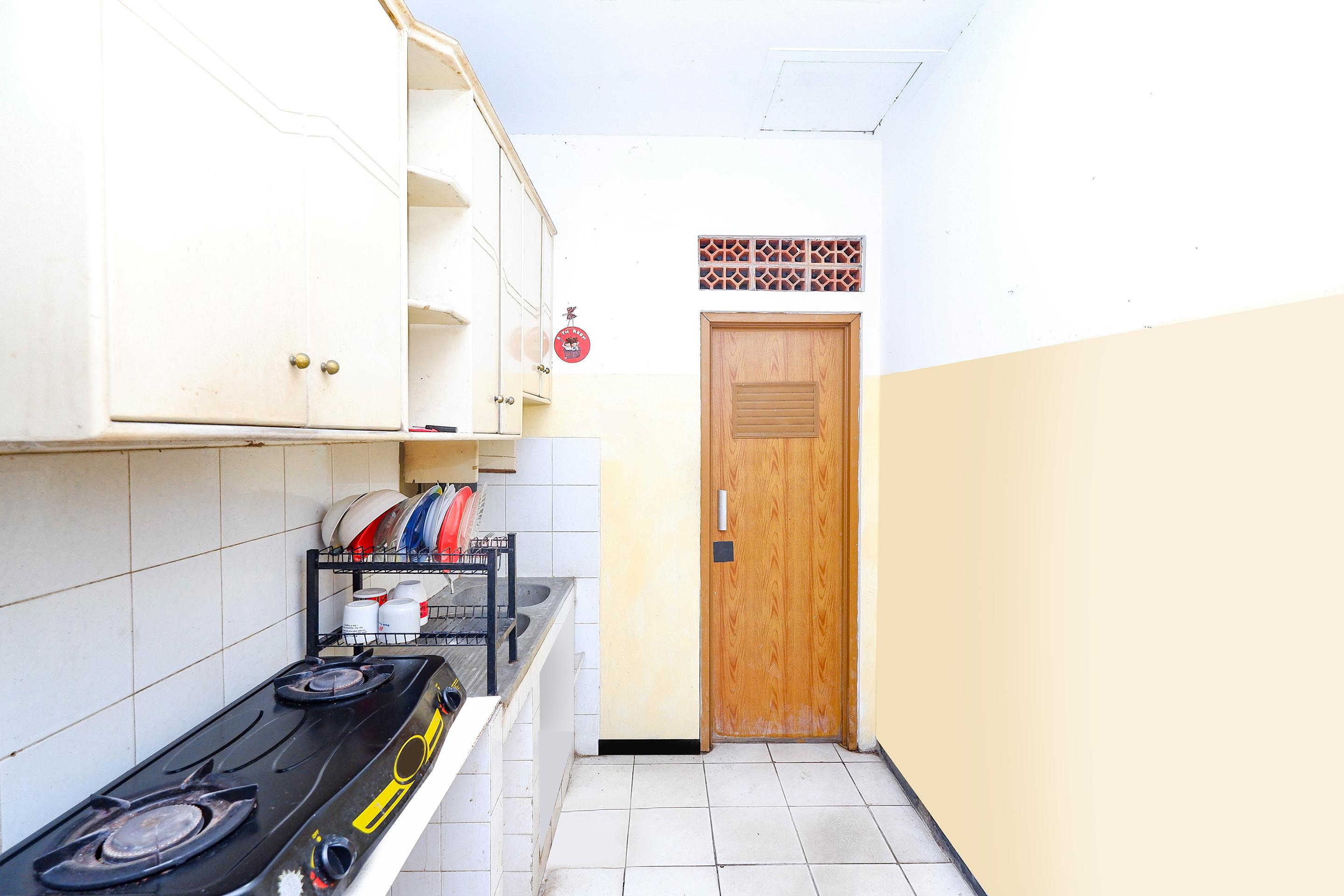 Oyo 2240 Simpang Tujuh Residence Kudus Exterior photo